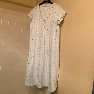 Carole Hochman Cotton NIghtgown Size M Pastel Blue